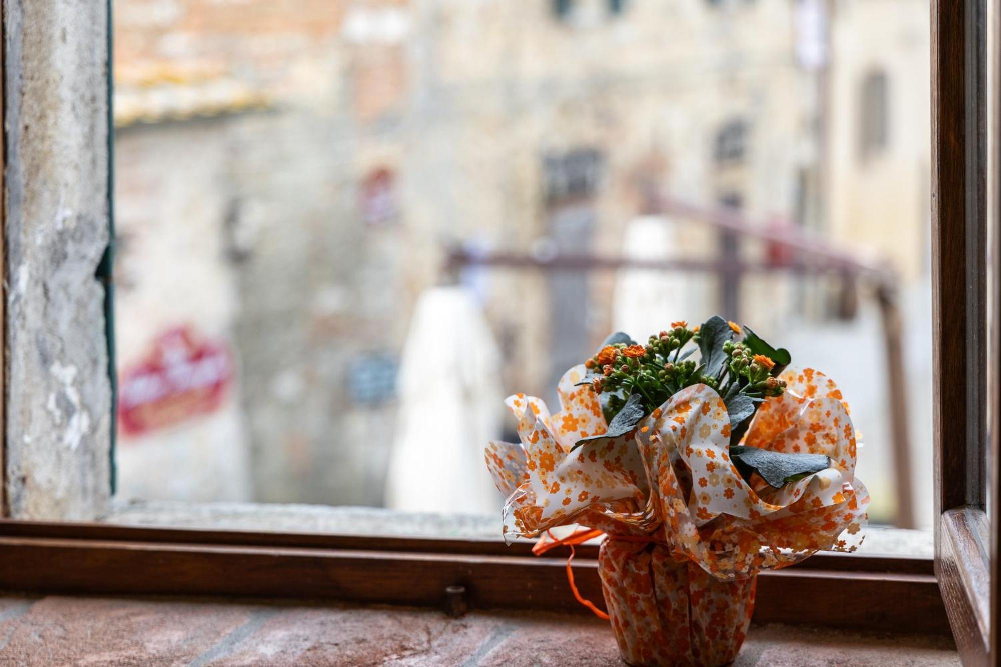 Sognare Nel Castello Hotel Monteriggioni Exterior foto
