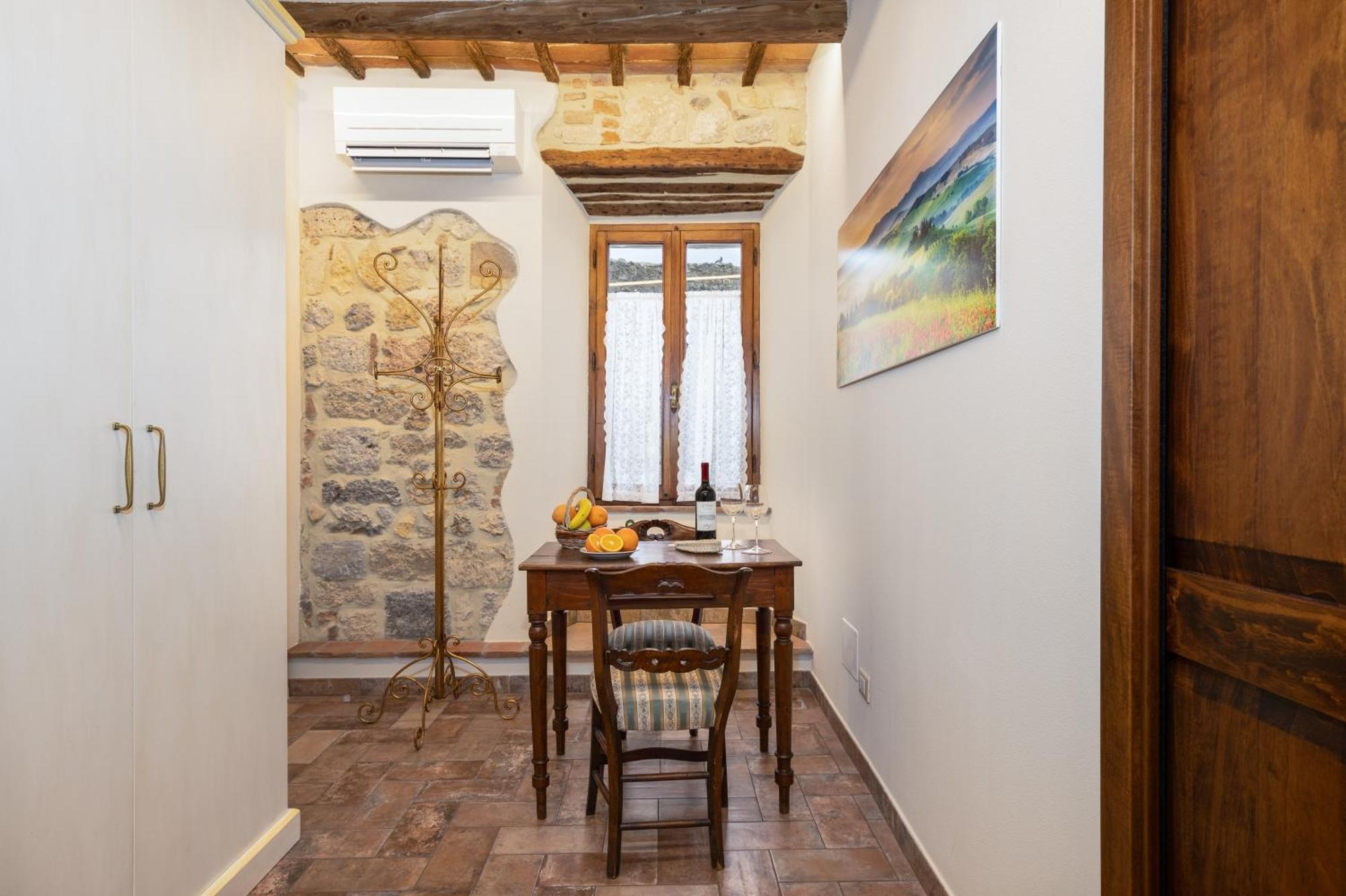 Sognare Nel Castello Hotel Monteriggioni Exterior foto